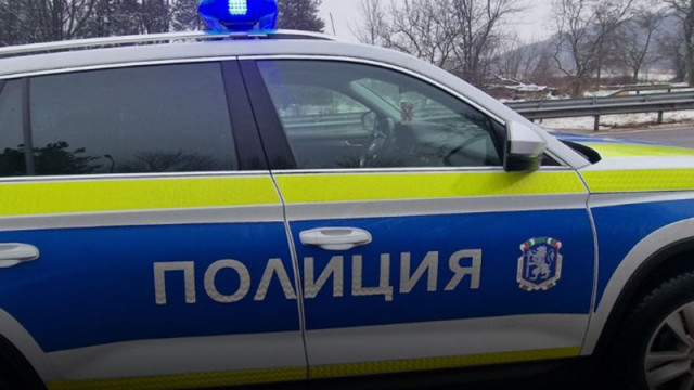 Седемгодишно дете е с тежки травми на главата и крайниците