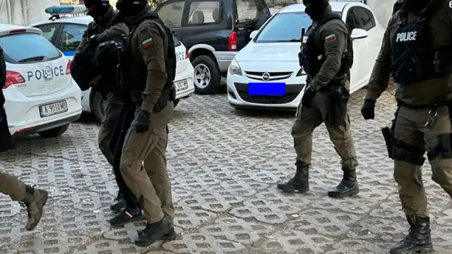 В резултат на съвместна полицейска операция на служители от Криминална