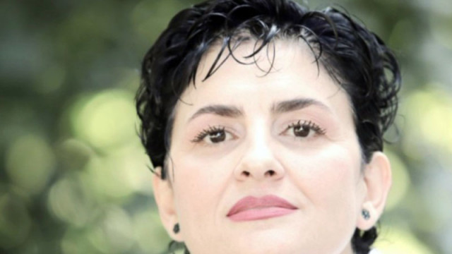 Калина Андролова Фейсбук Човек с мания за величие невротични идеи