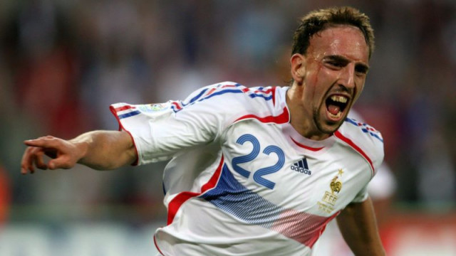 Името на бившия футболист на Байерн Мюнхен и френски национал