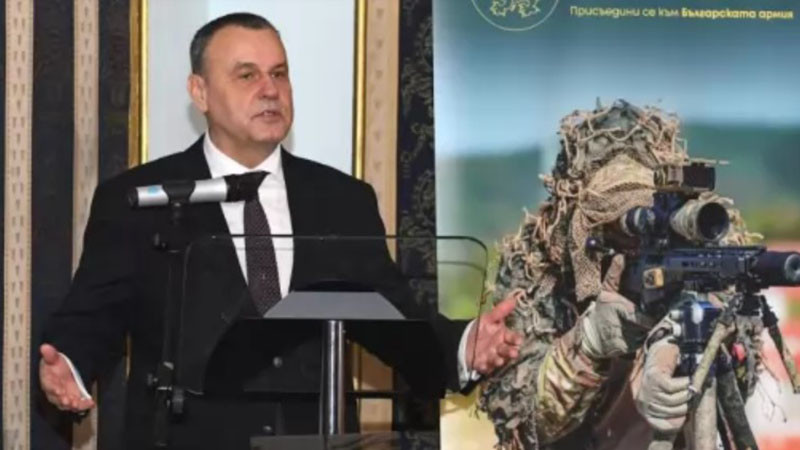 Военнослужещи и цивилни служители от ЦВО с награди в кандидаткурсантска кампания