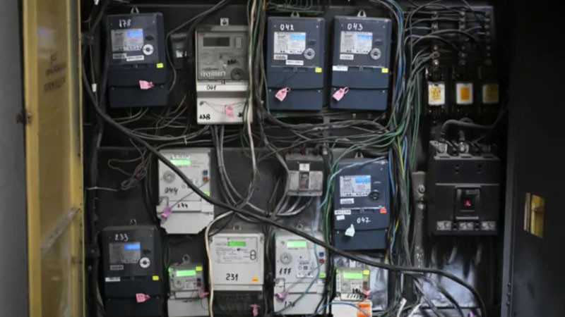 Изслушват енергийното министерство и КЕВР заради високи сметки за ток