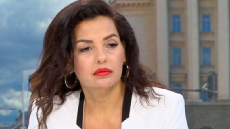 Политологът Цветанка Андреева: Сблъсъкът е Западът срещу Изтока - Пеевски срещу Радев