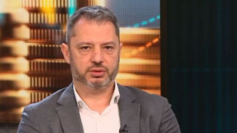 Делян Добрев твърдо е решен: напуска ГЕРБ и парламента. Гербери го молят да преосмисли