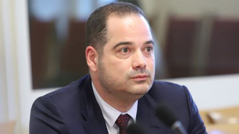 Стоянов: Разрешителното за 16 оръжия на един от мъжете в Петрохан е подписано от шефа на РУ-Монтана