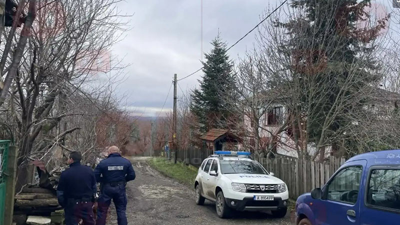 Претърсват къщата на Калушев на морето
