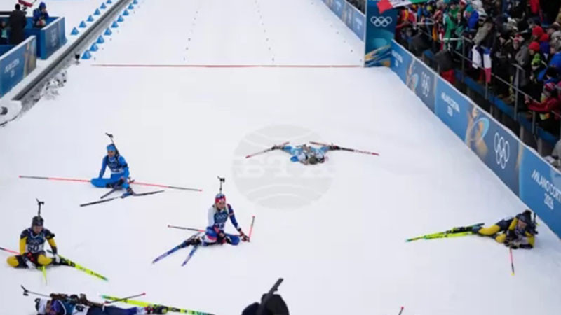 Няколко биатлонистки са с хранително отравяне от бургери на Олимпиадата