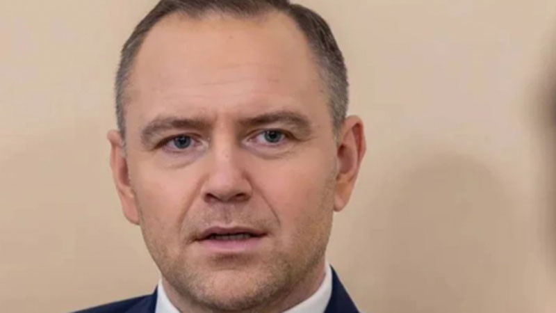 Полша трябва да има своя собствена програма за ядрени оръжия,