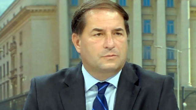 Доц д р Борислав Цеков ФейсбукПо вицепремиерите ще го познаете