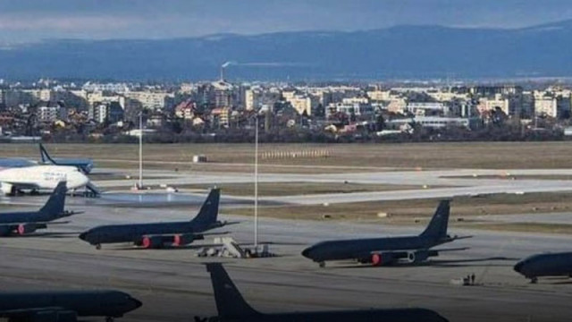 За струпване на американска военна авиация на Терминал 1 на