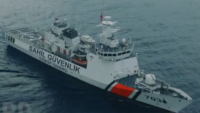 Кораб от състава на Бреговата охрана на Турция провежда издирване