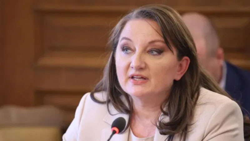 Деница Сачева: Това правителство започва с фалстарт с човека, който ще отговаря за честни избори