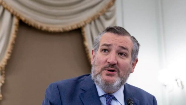 Върховният лидер на Иран Али Хаменей имаше само една възможност