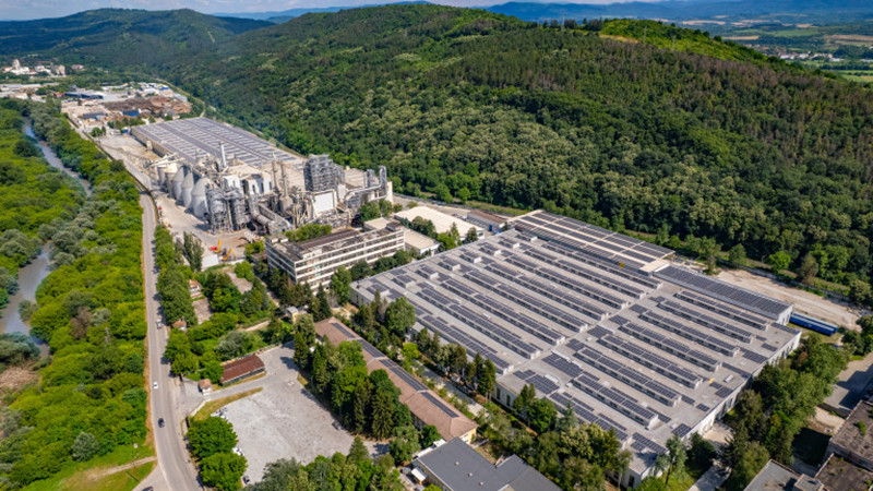 Окончателно: Заводът "Кроношпан" във Велико Търново остава затворен