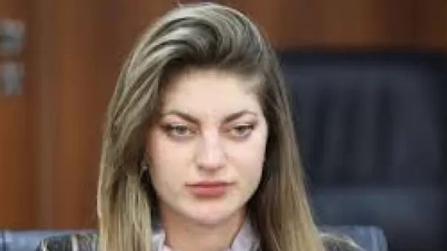 Екзотична птица се оказа вицепремиерът и министър на еврофондовете Мария Недина