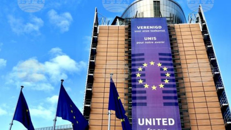 ЕК предлага да бъдат назначени нови 2500 чиновници към досегашните 60 000 души