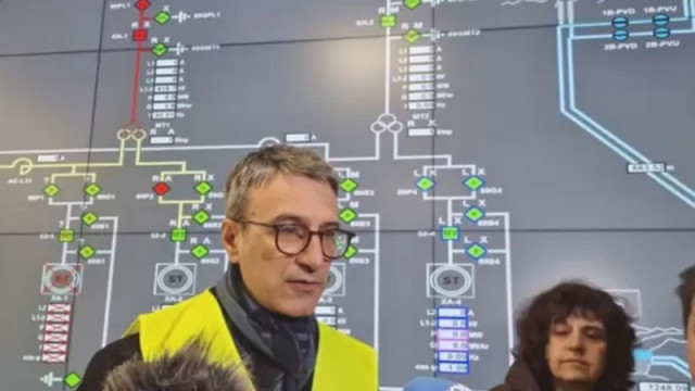 Служебният министър на енергетиката Трайчо Трайков който инспектира напредъка на