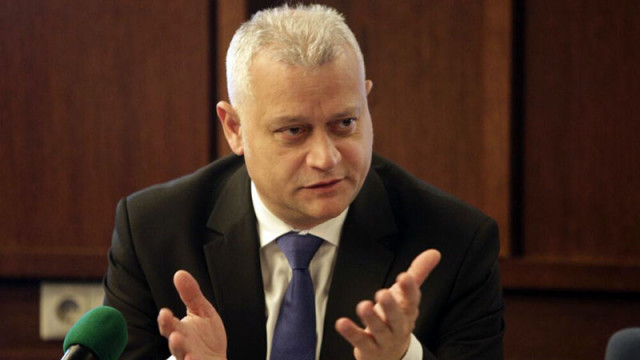 Източници на "Гласове": Вярна е информацията, че Дечев иска да махне разследващите случая "Петрохан"