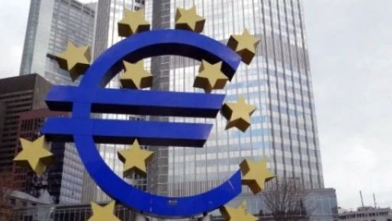 ЕЦБ: Въпреки рекордно ниската безработица,ръстът на заплатите в еврозоната се забави през 2025 г.