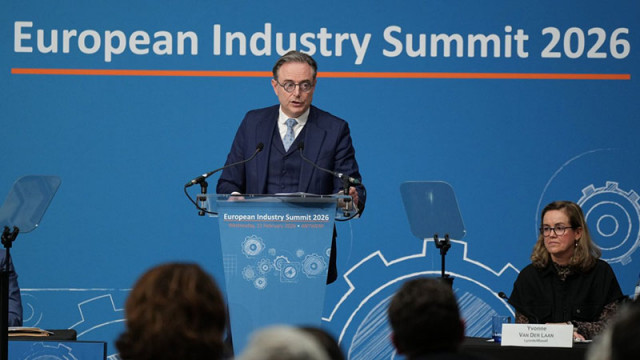 Планът на Барт Де Вевер - шокова терапия за икономическо оцеляване на Европа