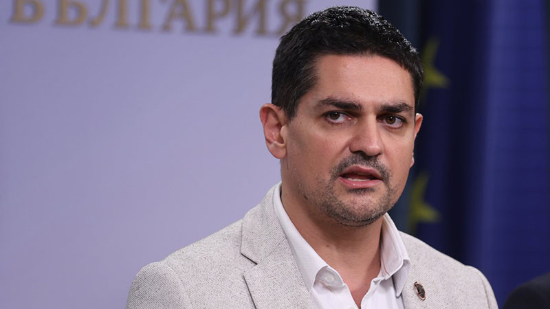 Радостин Василев: Някои от служебните министри са шокиращи