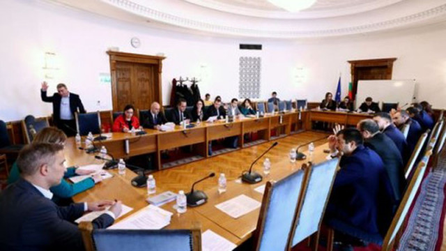 Промените в Изборния кодекс: Правната комисия ще разгледа ветото на президента