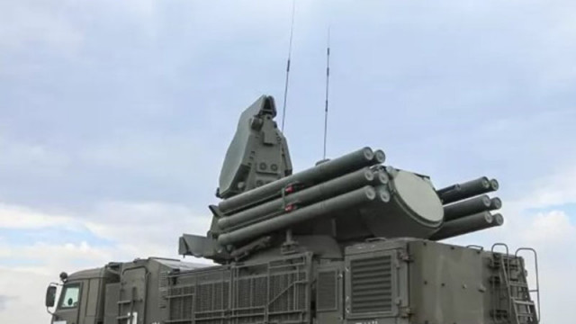 "Ростех" превръща "Панцир" в кошмар за дронове: Една установка вече разполага със залп от 48 ракети