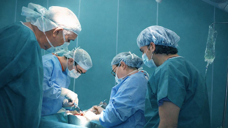 Военномедицинска академия извършиха първата за тази година чернодробна трансплантация