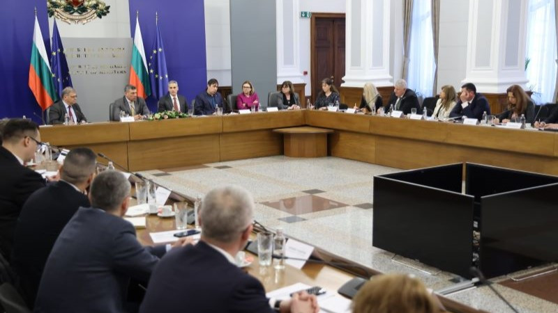 Гюров към областните управители: Очаквам от вас безпристрастност за честни избори