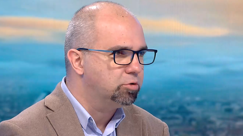 Социолог: Западът и вътрешните сили работят за тотална смяна на властта в България