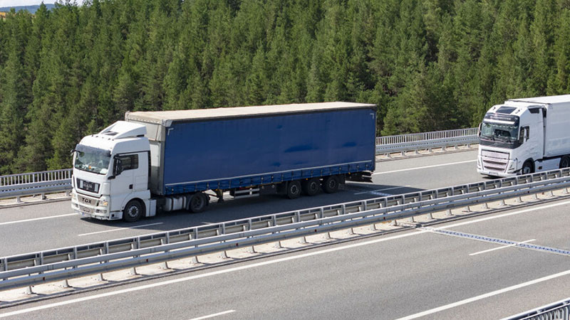 Спират тировете по магистралите "Тракия", "Хемус" и "Струма" на 3 март