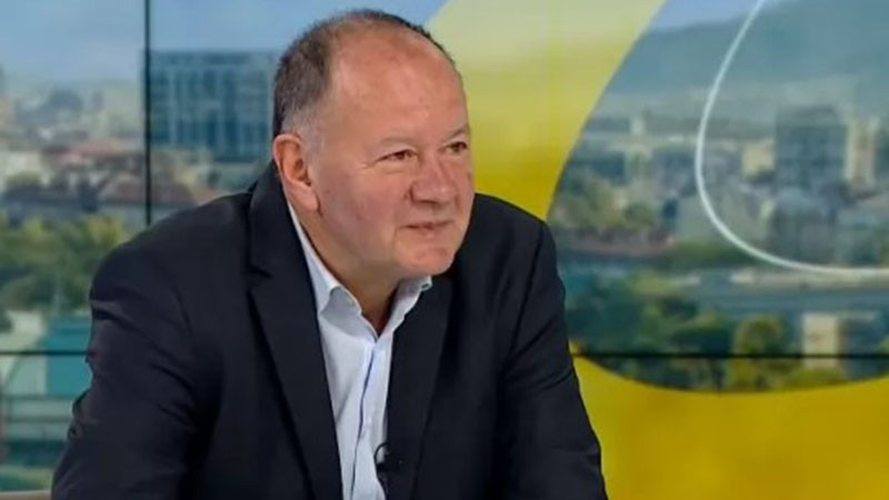 Михаил Миков: Очевидно се прави бламиране на Крум Зарков. Това няма да е за последно