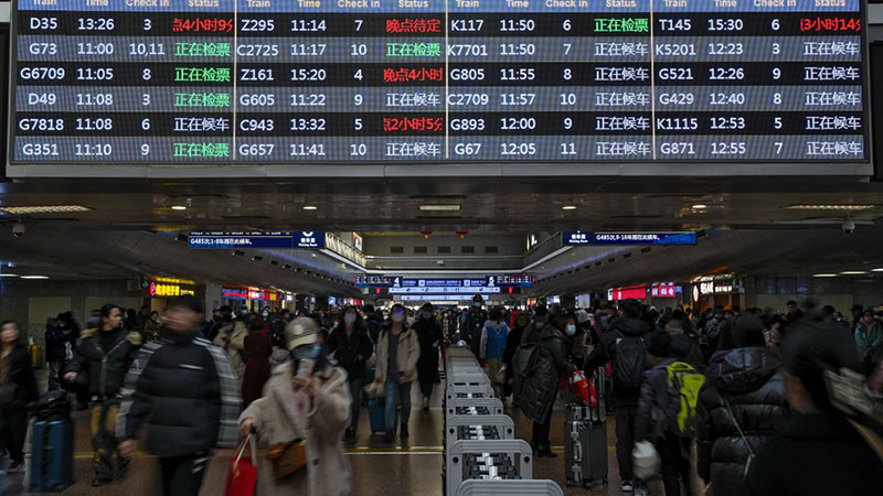 Летищата в Китай бият рекорди