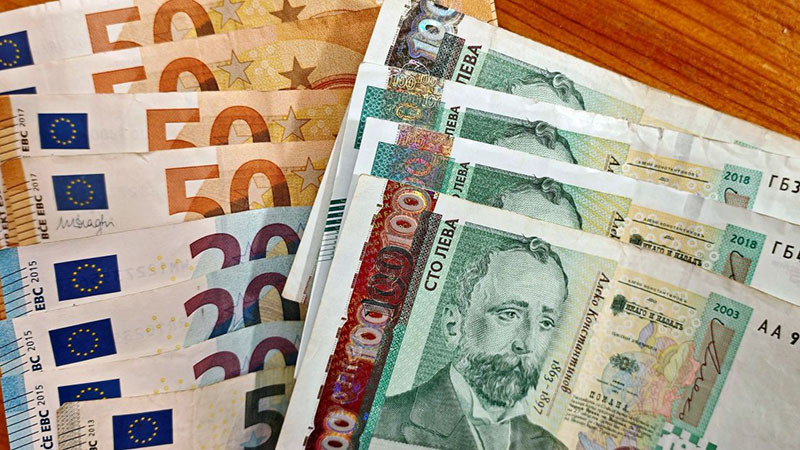 БНБ: 87% от левовете вече са изтеглени, в обращение са над 7,5 млрд. евро