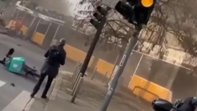 В Милано пешеходец загина, 39 са ранени при дерайлиране на трамвай (ВИДЕО)