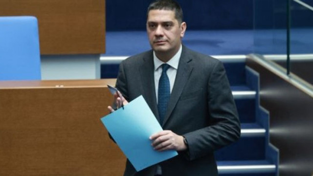Христо Гаджев: Гюров не знае какво прави - не е поканил председателя на НС на Съвета по сигурността