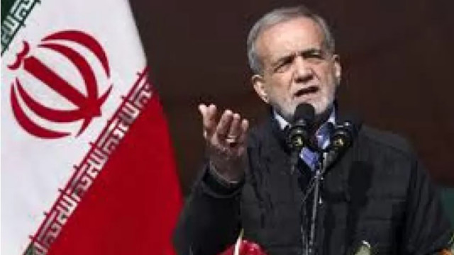 Масуд Пезешкиан поема временно управлението на Иран