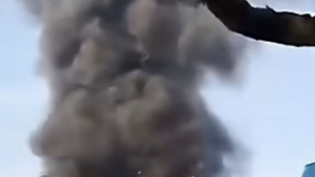 Гръцки танкер е сред четирите кораба, атакувани в близост до Ормузкия проток