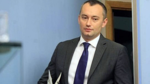 Младенов: Подпомогнати са над 20 000 блокирани в Дубай и ОАЕ, поставени в хотели с пълно обслужване