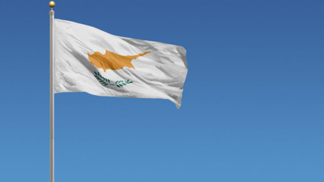 Евакуираха летище в Кипър, след като радарите са засекли подозрителен обект