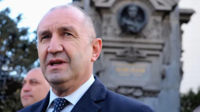 С коалиция „Прогресивна България“ Румен Радев се регистрира за изборите