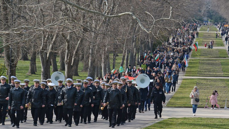 С общоградско шествие Варна отпразнува националния празник 3 март