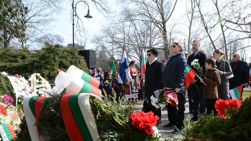 С общоградско шествие Варна отпразнува националния празник 3 март