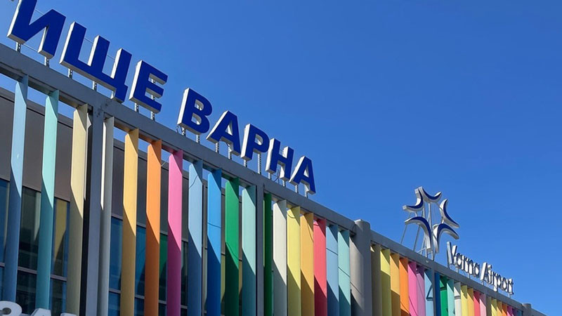 Първи полет с българи от Дубай се очаква да кацне във Варна днес