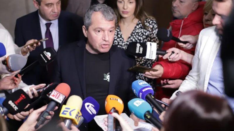 ИТН искат оставката на Дечев: Лъже, уволнява хора в МВР и покрива случая "Петрохан"