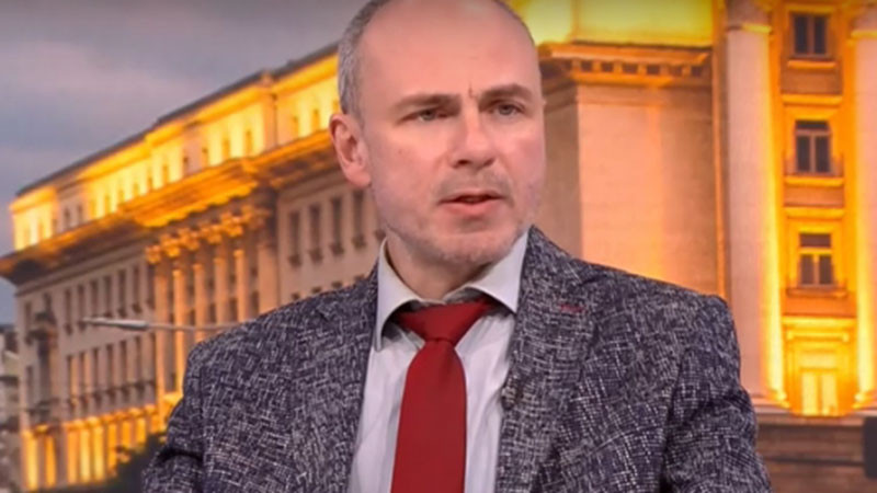 Доц. Петър Чолаков: Радев и ПП ще се пробват “да навлязат в ловните полета” на БСП