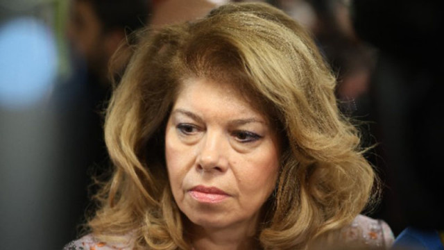 До края на деня Йотова решава за указа за освобождаване на Ангелина Бонева