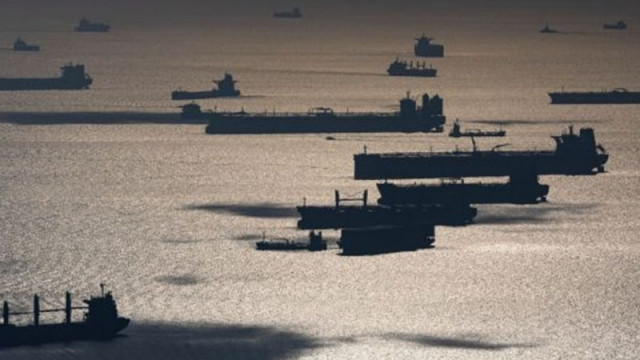 САЩ временно разрешават доставките на руски петрол за Индия