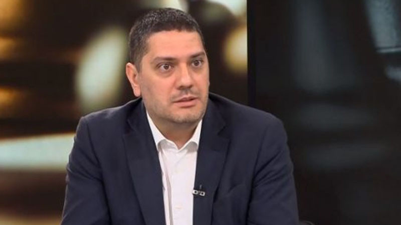 Христо Гаджев: Явно ситуацията с кабинета „Гюров“ е потресаваща, щом играят и "ядрената карта"