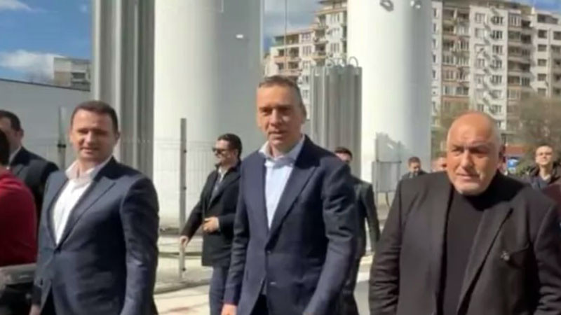 Бойко Борисов в Бургас: ГЕРБ е вдигнал много високо летвата - за 1 г. ви извадихме от блатото